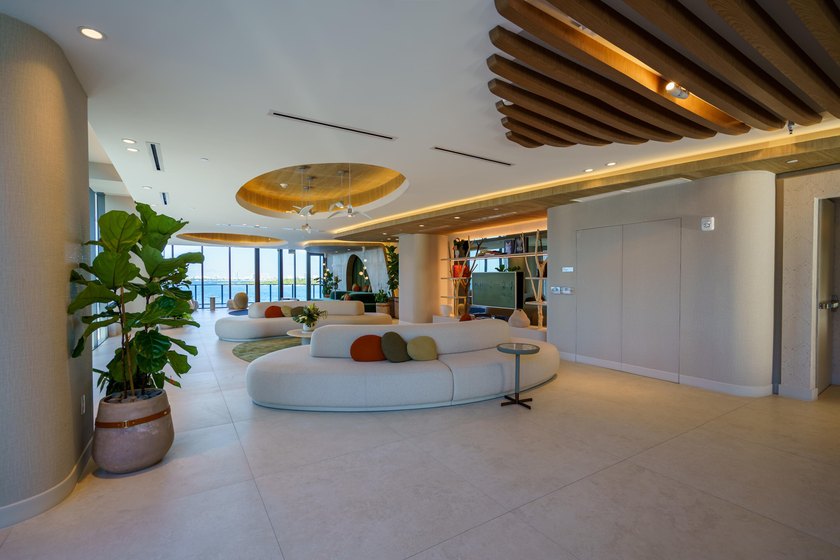 Bring all offers, Motivated Seller! Welcome to the Mansion in - photo 49