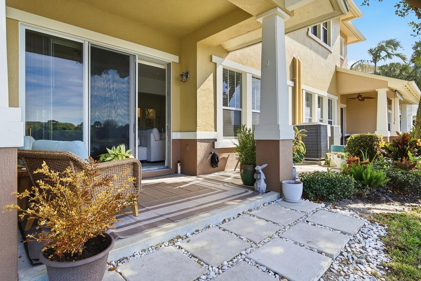 Beautifully renovated two-story residence in the gated CitySide - photo 14