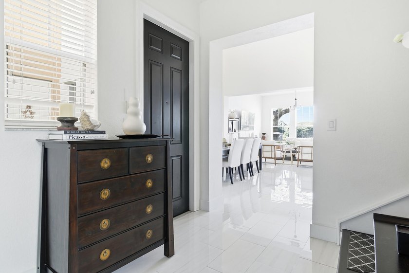 Beautifully renovated two-story residence in the gated CitySide - photo 18