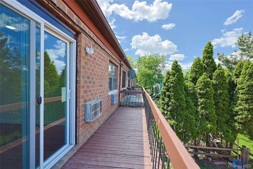 Welcome to this fully renovated 2-Family Condo Townhouse located - photo 42