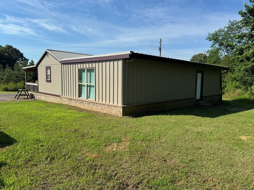 WELCOME TO A PREMIER HUNTING AND RECREATIONAL PROPERTY IN THE - photo 4