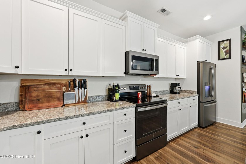 Discover the Oriental Plan, a thoughtfully designed builder's - photo 16