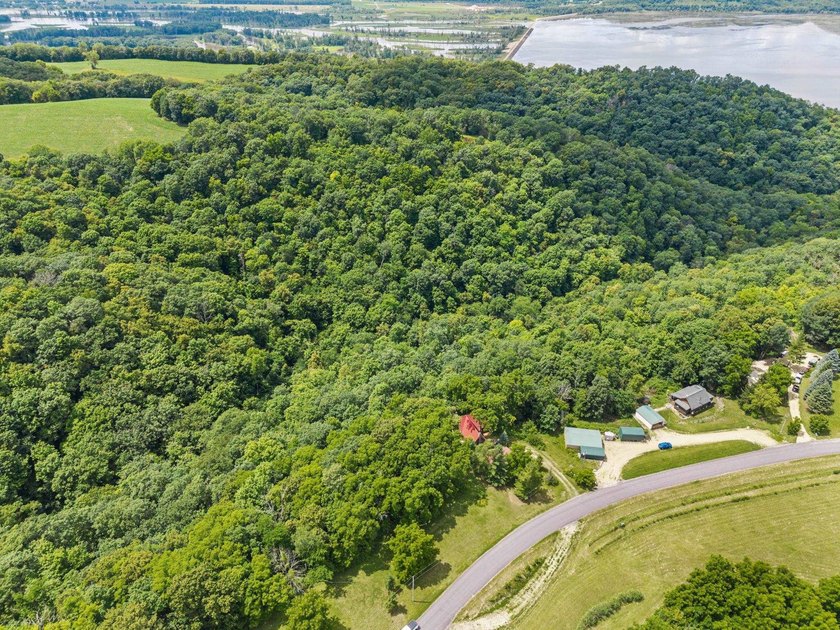 Showings began July 8th. Escape to your own private retreat - photo 30