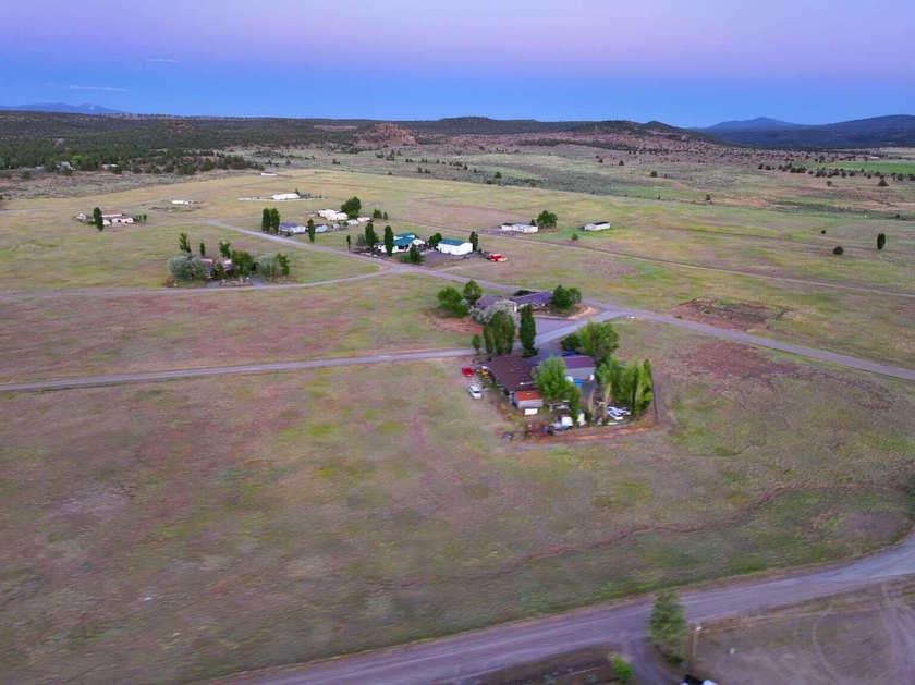 This is a rare lake unit 4 lot will power, water and sewer - photo 5