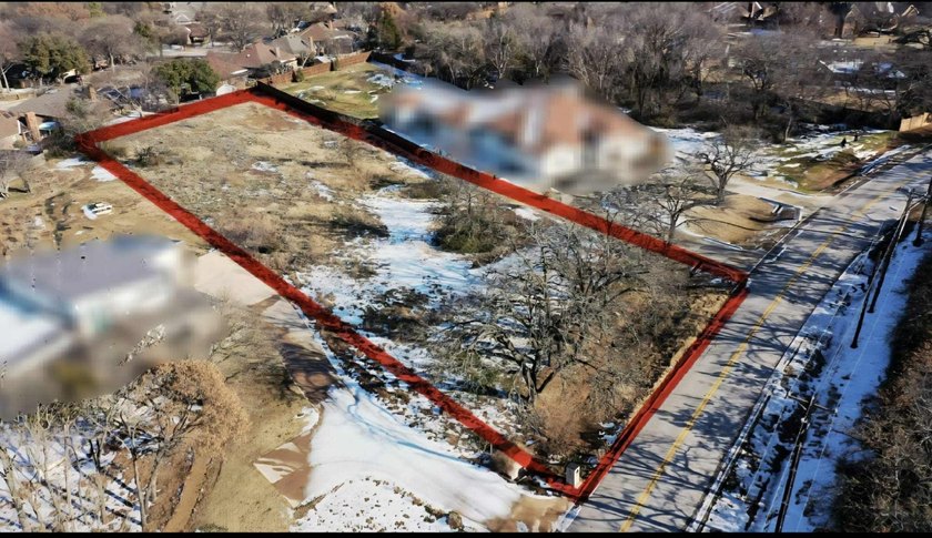 Build your dream home on this beautiful 1-acre lot in Denton - photo 2