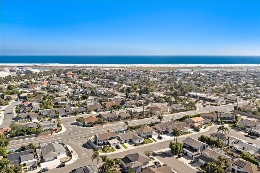 Discover the South Huntington Beach lifestyle in this recently - photo 30