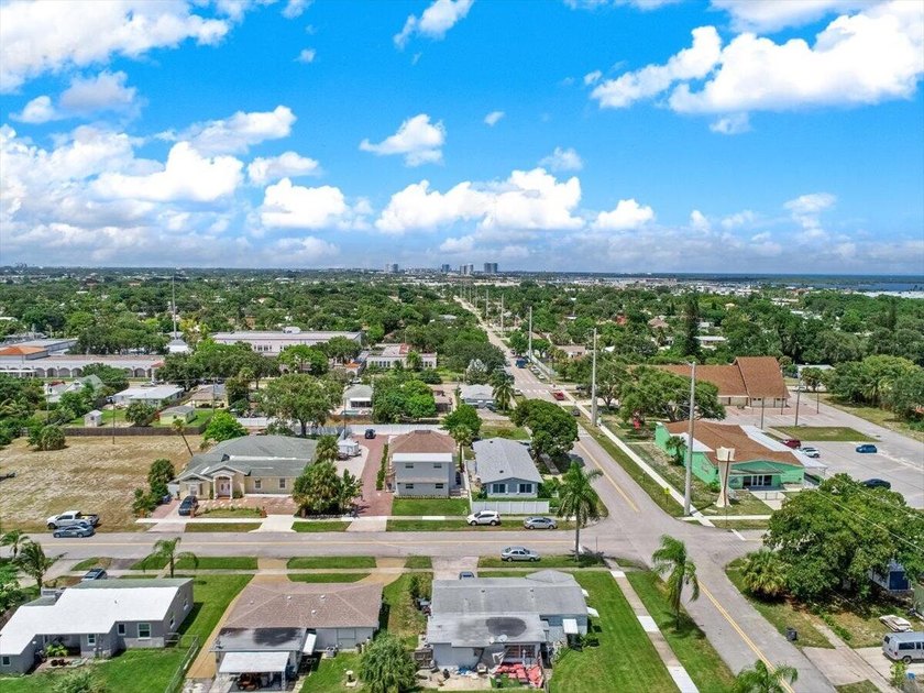 Discover this exceptional 5-unit apartment property, a rare - photo 36