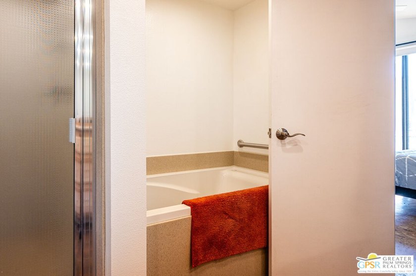 Resort Style Living at Cathedral Canyon Country Club! This light - photo 30