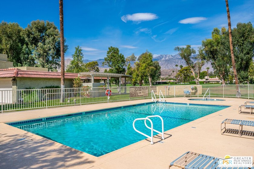 Resort Style Living at Cathedral Canyon Country Club! This light - photo 43