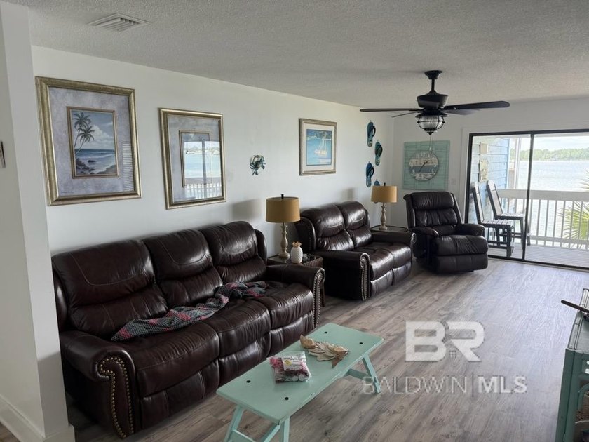 Price Adjustment!! Schedule your tour today! Newly Renovate with - photo 7