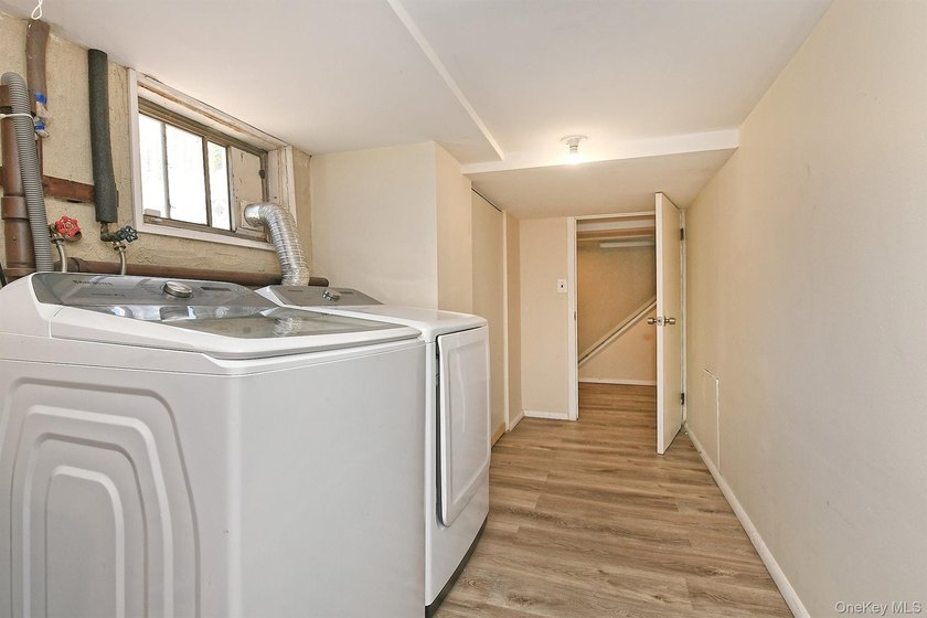 Welcome to this beautifully updated Cape Cod situated on a - photo 21