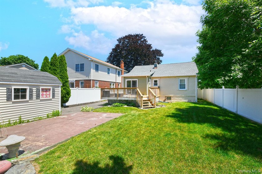 Welcome to this beautifully updated Cape Cod situated on a - photo 28