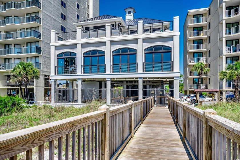 Enjoy easy living in this first-floor 2 bedroom / 2 bath - photo 33