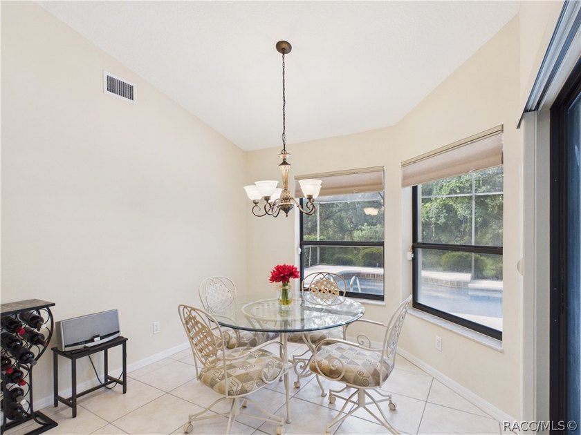 Welcome to Florida living in this well maintained 3 bedroom 2 - photo 20