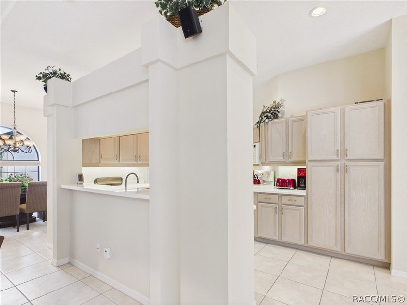 Welcome to Florida living in this well maintained 3 bedroom 2 - photo 24