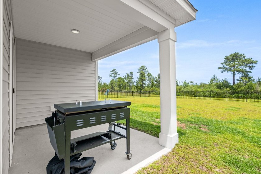Welcome to Ridgefield, where peaceful neighborhood living meets - photo 26