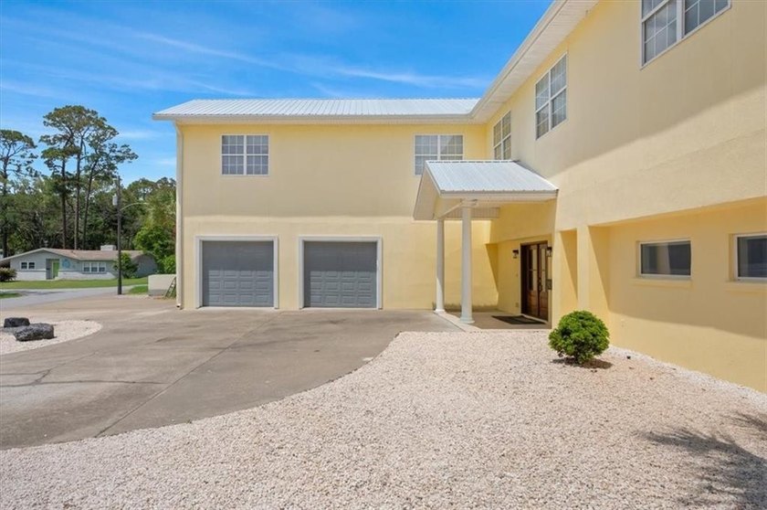 Amazing View! Sunrise Retreat, the home at 9 Austin Lane is a - photo 4