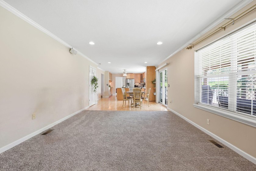 Welcome to Your Dream Home in Somerset! This Spacious 2-Story - photo 31