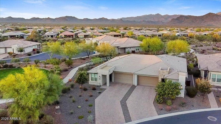 SPECTECULAR VIEWS &amp; CORNER HOMESITE! This BEAUTIFULLY UPGRADED - photo 38