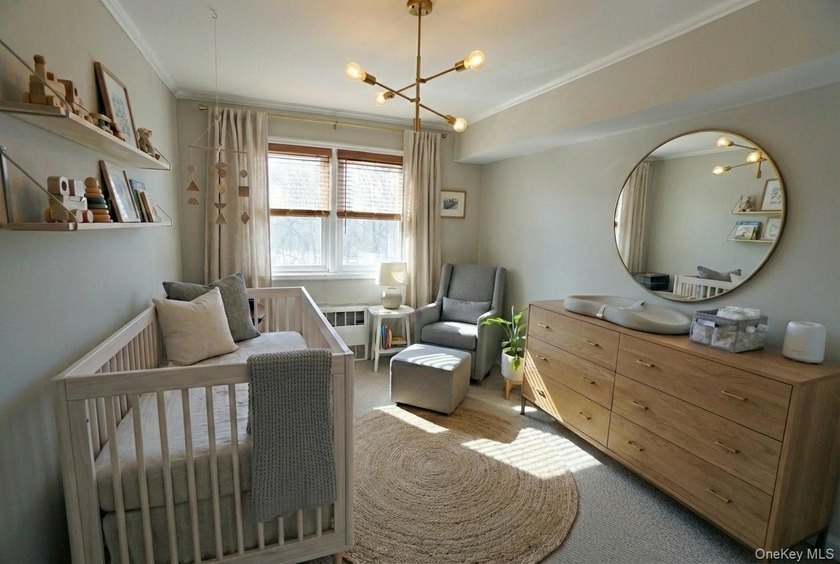Rarely Available High-Floor 2-Bedroom in Prime Forest Hills - photo 7