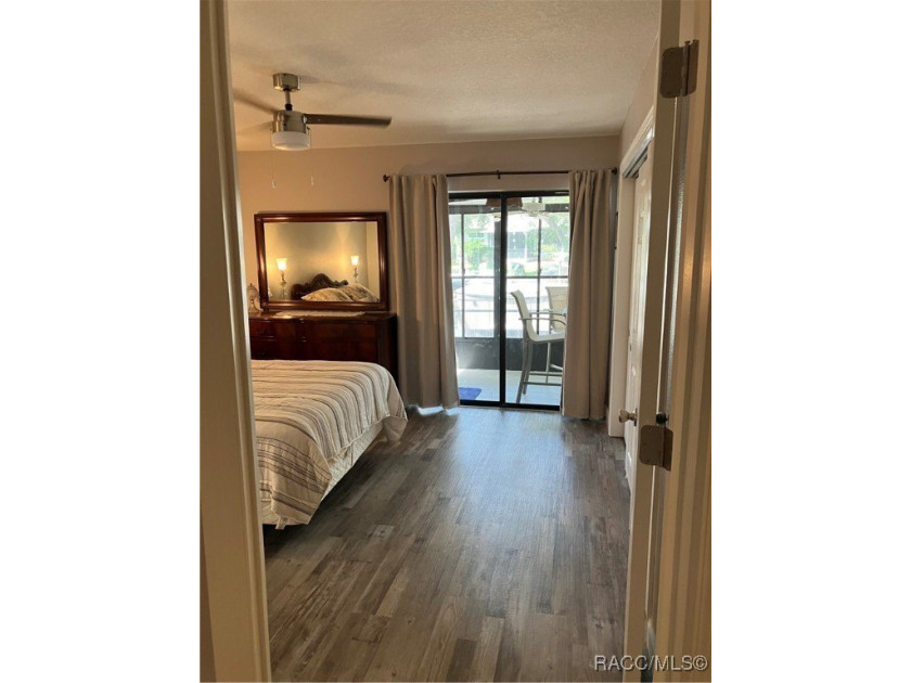$7,500 NEW PRICE REDUCTION! Beautiful VILLA on the CANAL with - photo 21