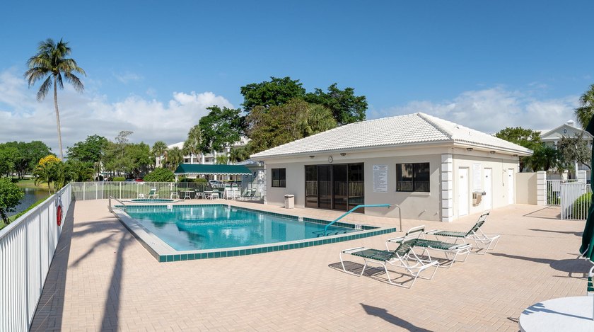 Beautiful and spacious 2 bdrms, 2baths apartment in the - photo 25