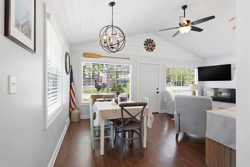 Step into the opportunity to own a beautifully restored classic - photo 7