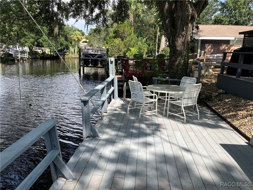 $7,500 NEW PRICE REDUCTION! Beautiful VILLA on the CANAL with - photo 38