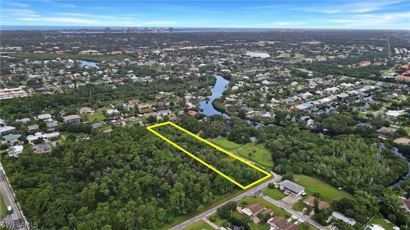 Great opportunity to build your dream home or divide the lot in - photo 8