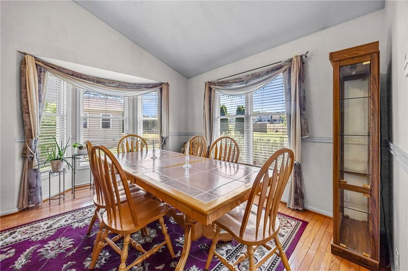 Welcome to this beautifully maintained Contemporary Colonial in - photo 12