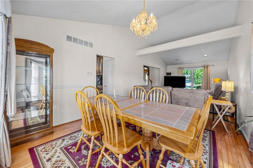 Welcome to this beautifully maintained Contemporary Colonial in - photo 14
