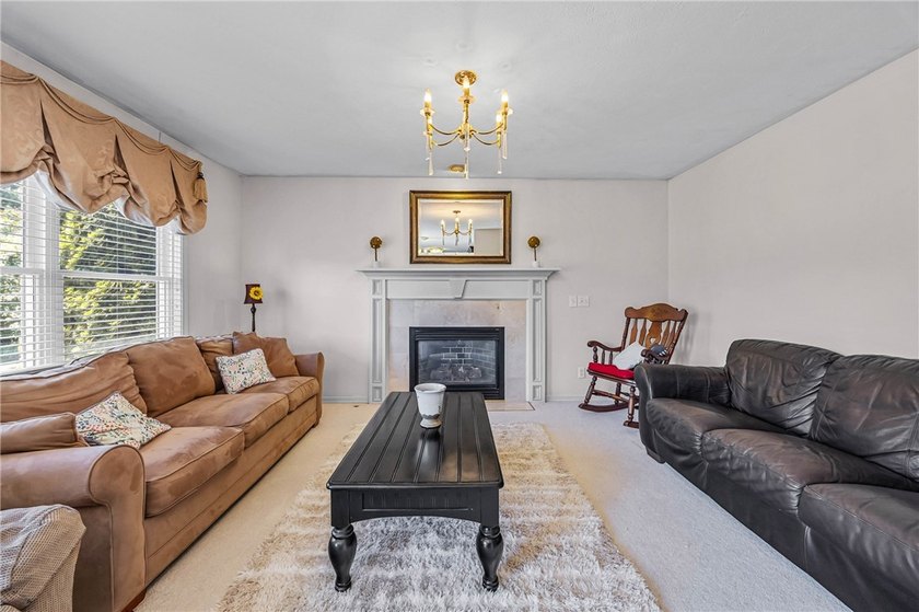 Welcome to this beautifully maintained Contemporary Colonial in - photo 16