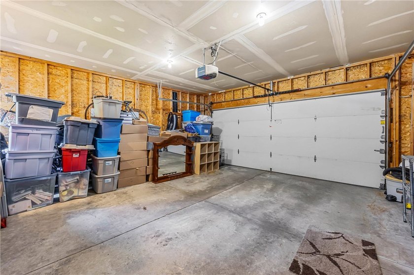 Welcome to this beautifully maintained Contemporary Colonial in - photo 37