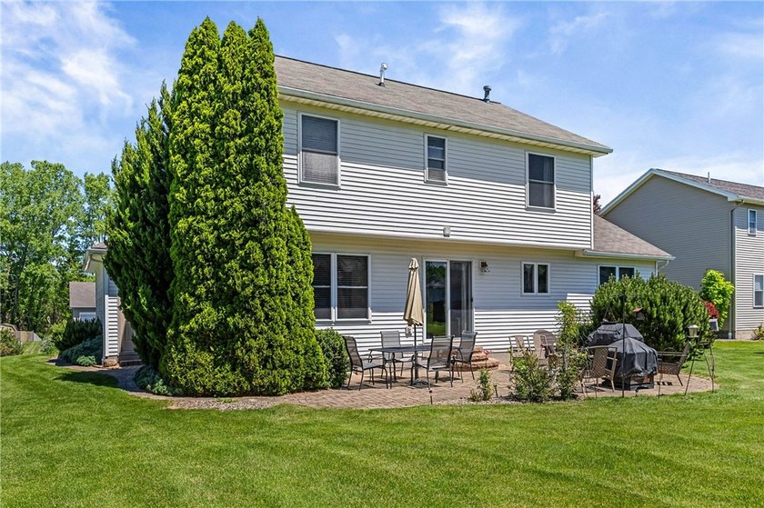 Welcome to this beautifully maintained Contemporary Colonial in - photo 40