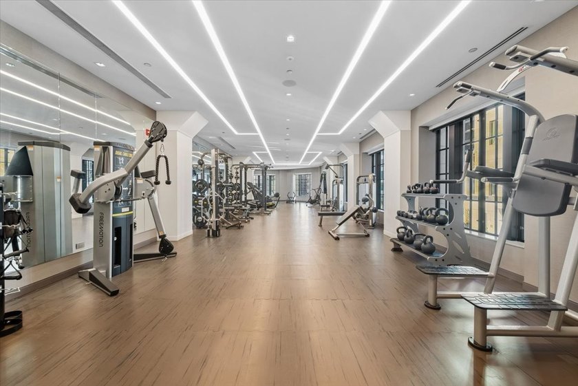 Tribune Tower Residence offers an amazing opportunity to own a - photo 42