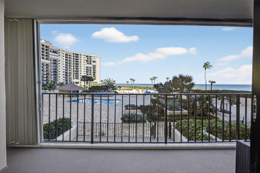 Turn this condo into your own coastal haven. This 2 bedroom / 2 - photo 6