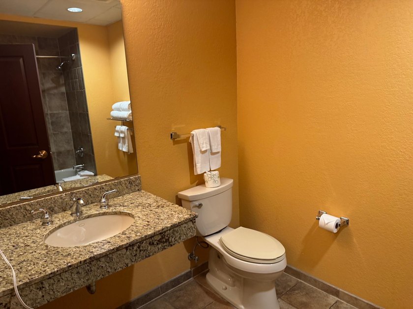 Chula Vista Studio units in this building rarely come available; - photo 17