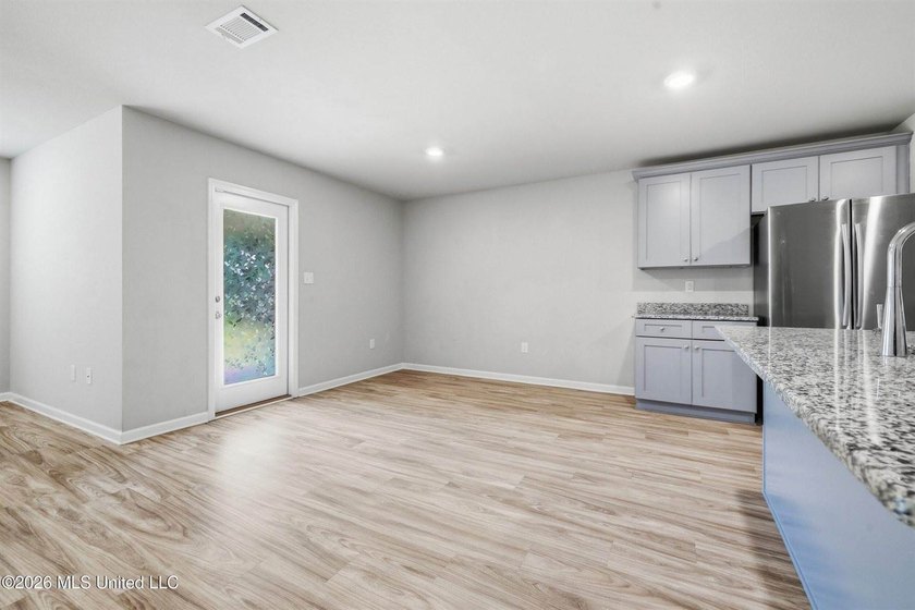 Gorgeous brick home, built in 2022 and located in the highly - photo 18
