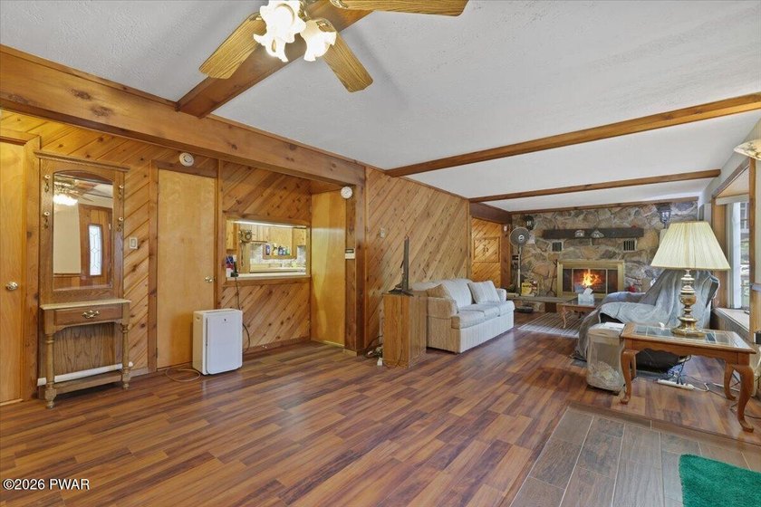 Welcome to this spacious and versatile 5-bedroom, 2-bath home - photo 9