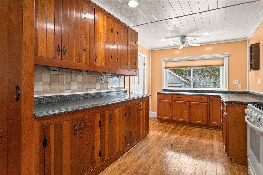 Packed with charm, space and updates, welcome to 113 - photo 17