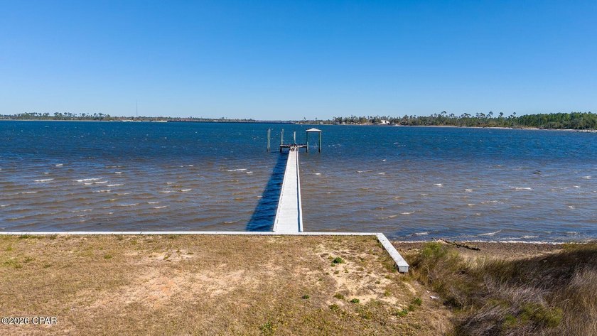 A rare stretch of North Bay shoreline sets the stage for - photo 17