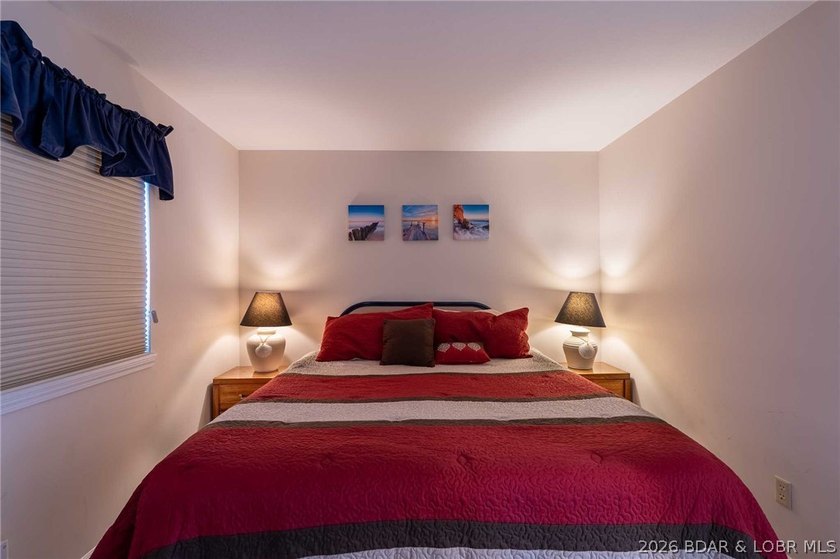 Fully updated, turn-key condo with incredible views and a large - photo 19