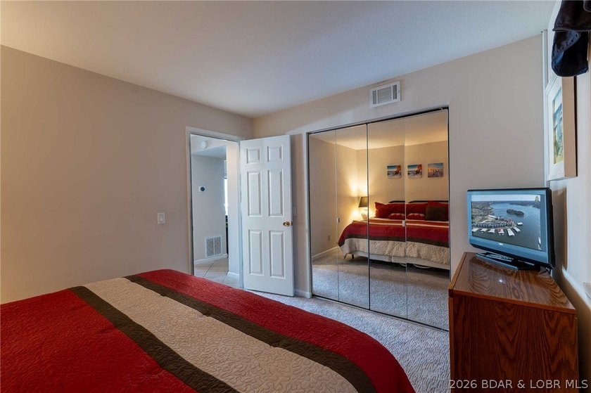 Fully updated, turn-key condo with incredible views and a large - photo 20