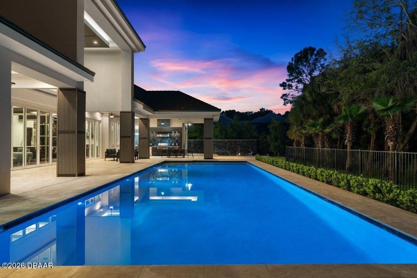 Welcome to a world of modern, stylistically innovative elegance - photo 20