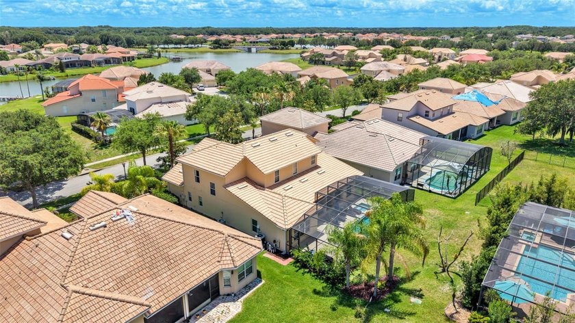 Under contract-accepting backup offers. Welcome to luxury living - photo 3