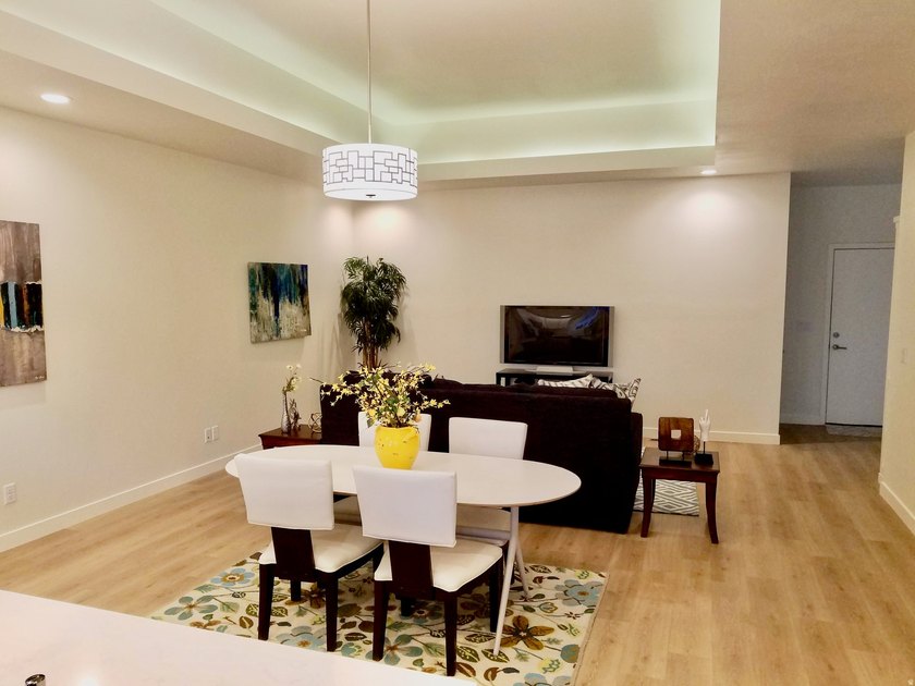 Beautiful, Cozy Rambler with Privacy AND One level living with - photo 9