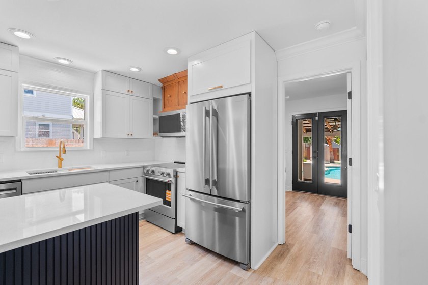 Beautifully renovated and move-in ready, this thoughtfully - photo 13