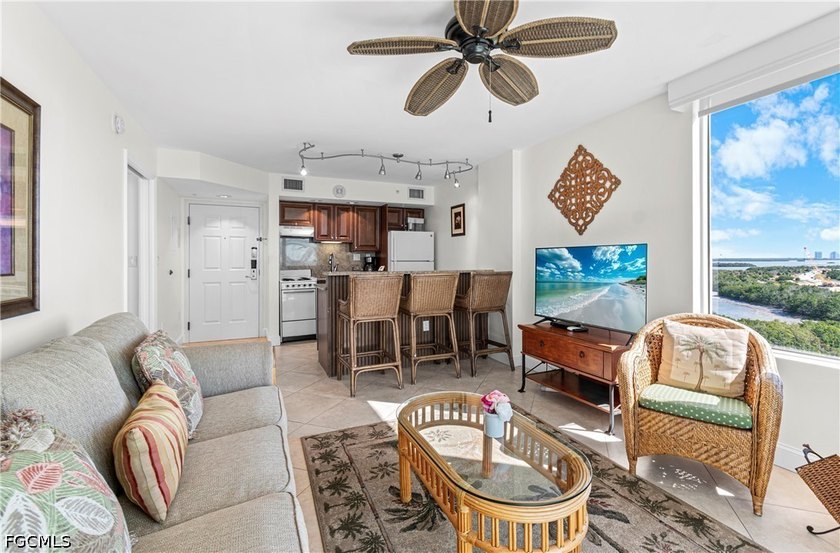 Welcome to your own waterfront vacation suite at Lovers Key - photo 13