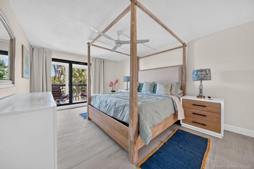 Welcome to your dream waterfront retreat! This beautifully - photo 15