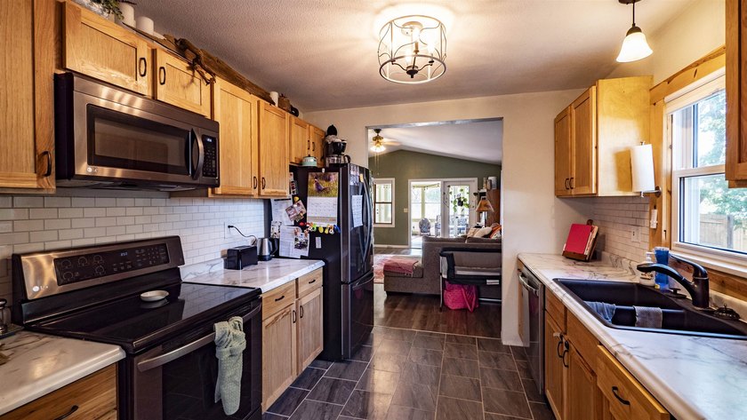 Come view this move-in ready 2-bed, 1.5-bath ranch with spacious - photo 15